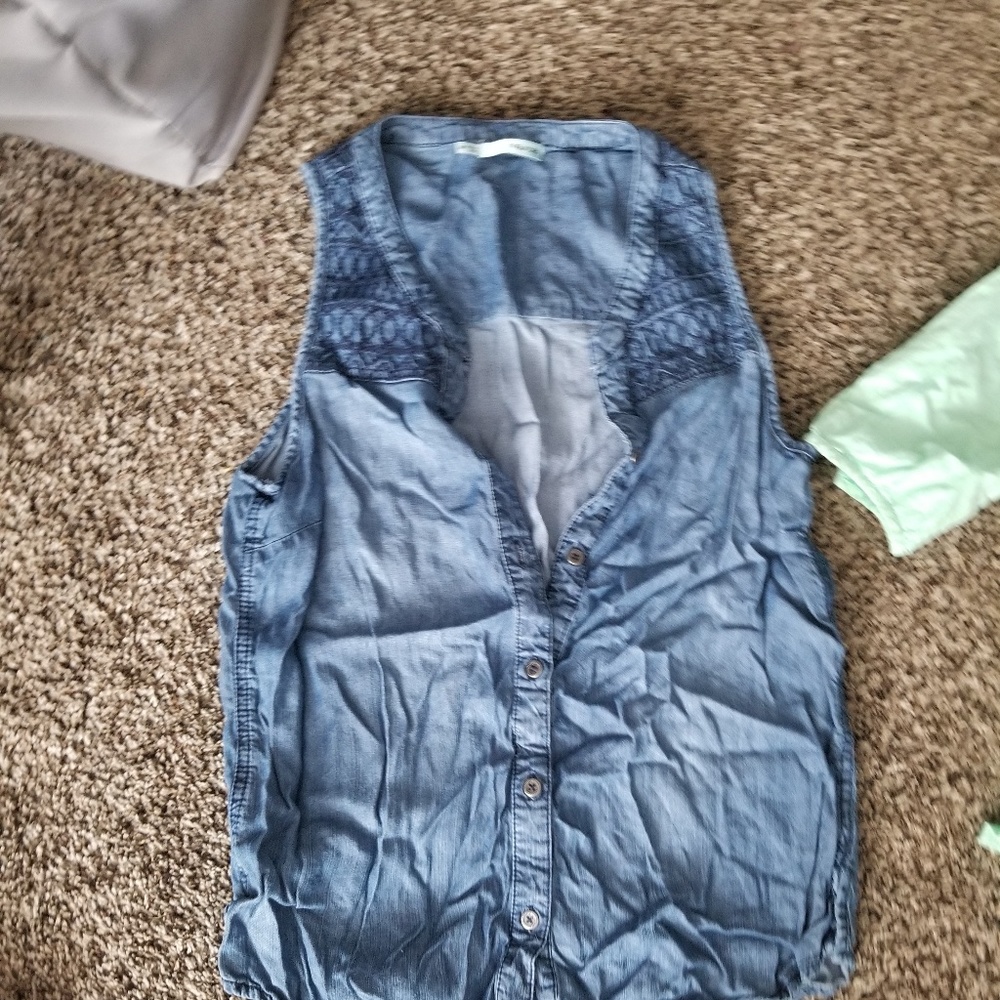 Button down denim sleeveless top